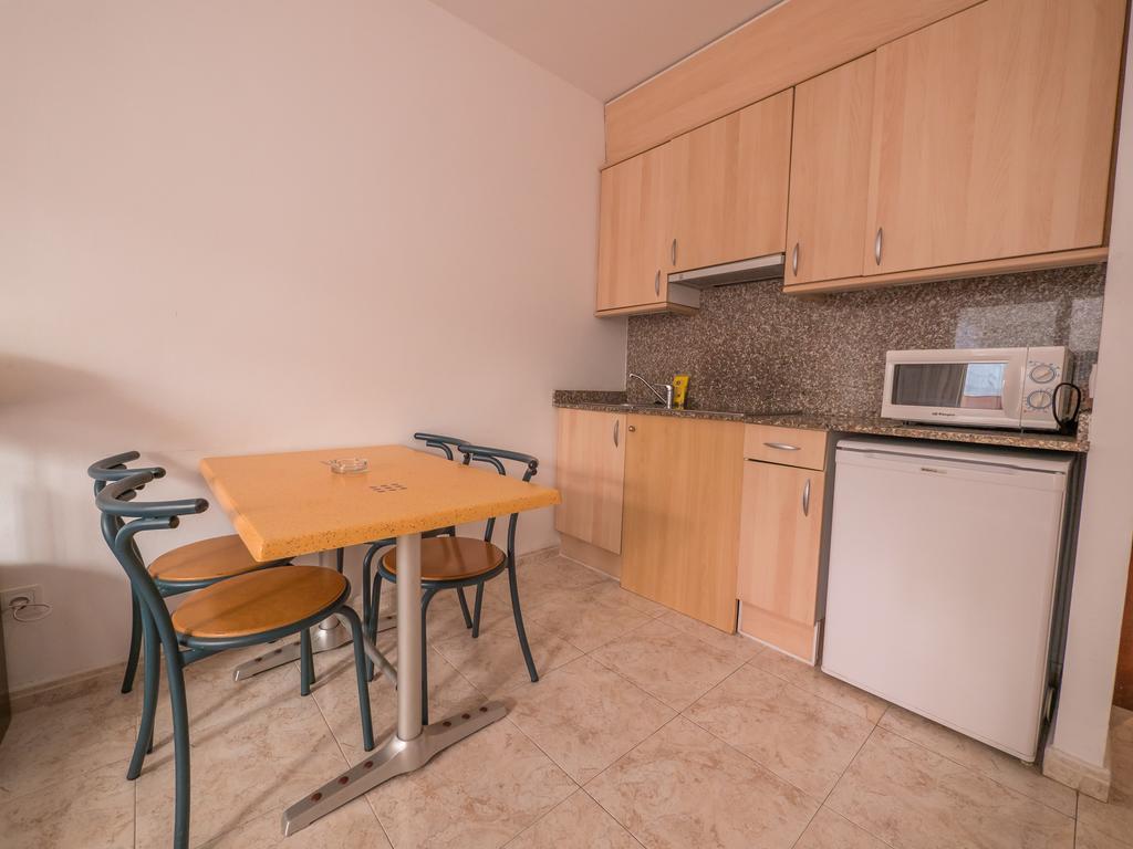 Apartaments Ar Easy Santa Anna II Lloret de Mar Bagian luar foto