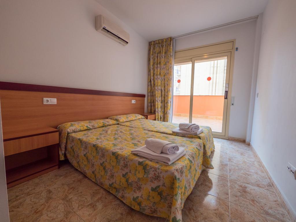 Apartaments Ar Easy Santa Anna II Lloret de Mar Bagian luar foto