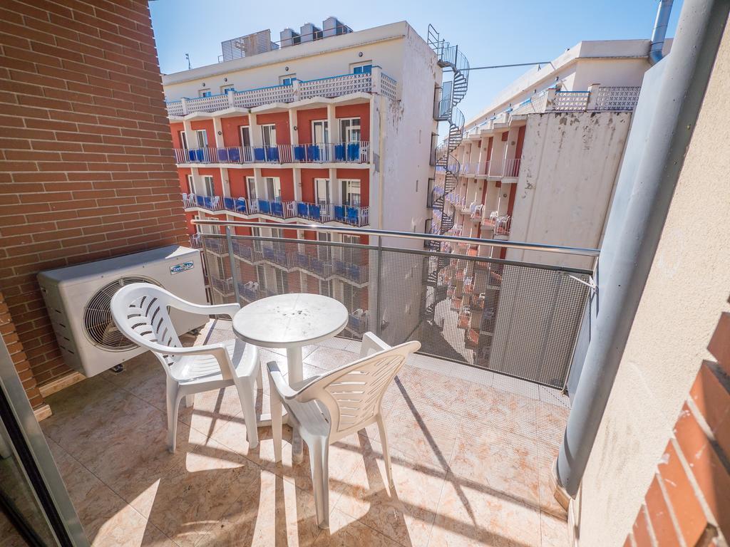 Apartaments Ar Easy Santa Anna II Lloret de Mar Bagian luar foto